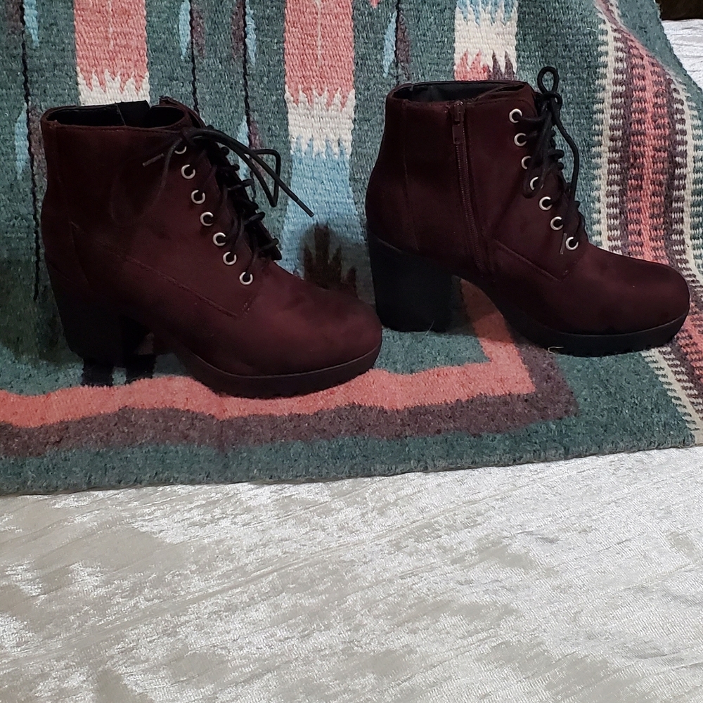 Maroon faux suede platform booties size 8. NWOB